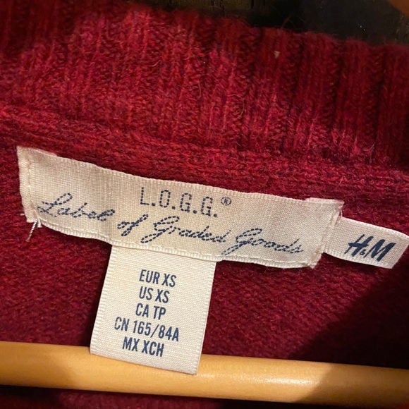 L.O.G.G. H&M Red Crewneck - Picture 2 of 2